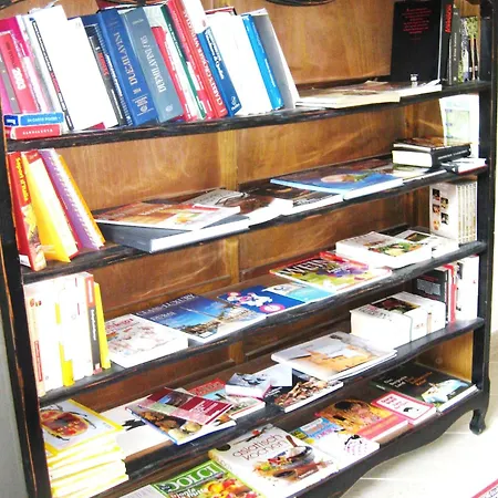 فندق مبيت وإفطار Gourmet Landucci 3*