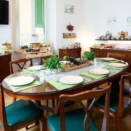 לינה וארוחת בוקר Gourmet Landucci פירנצה